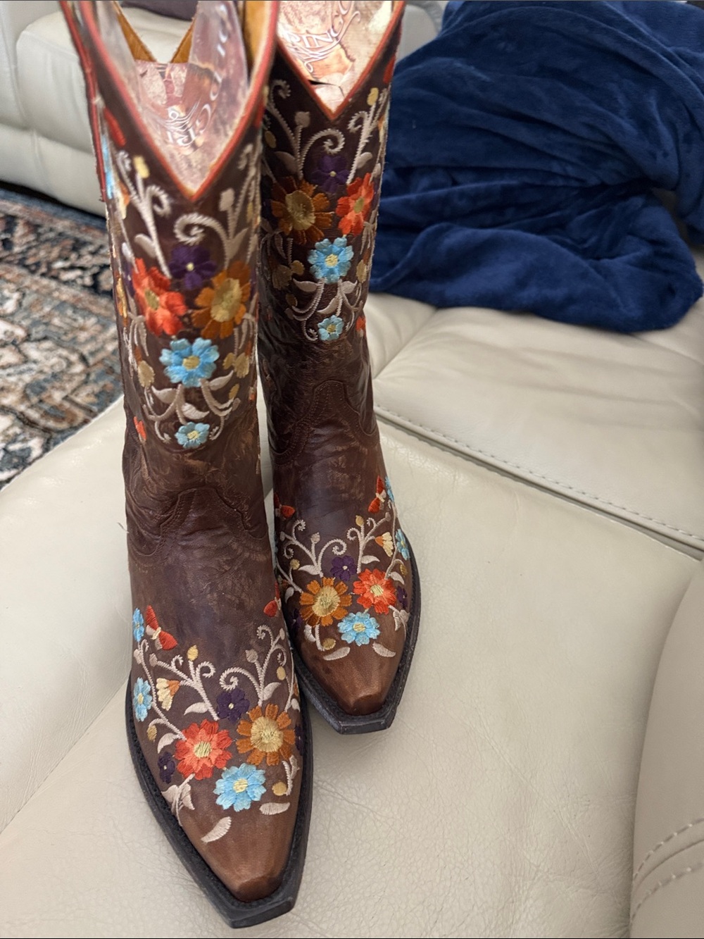 Women's Old Gringo Brown Floral Embroidered Western Boots, size 8.5